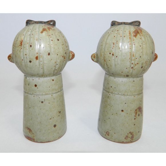 Vintage Japanese UCTCI Pottery Stoneware Girl With Bow Singing Shakers - Picture 7 of 11